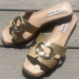 Steve Madden Tan and Gold Sandals
